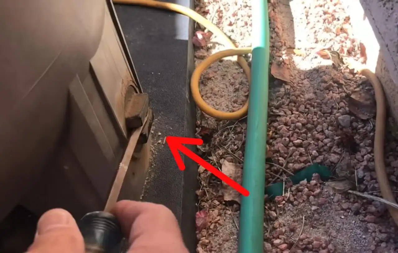 Pool filter Leaking from Drain Plug